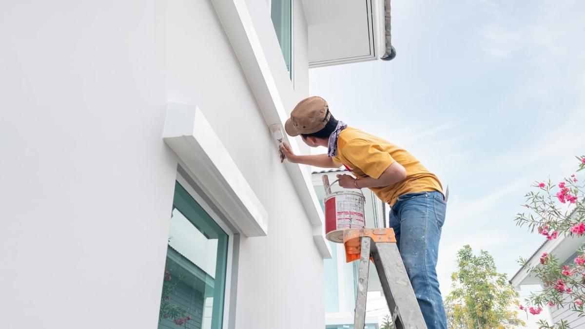 Signs It’s Time to Refresh Your Property with Painting Services